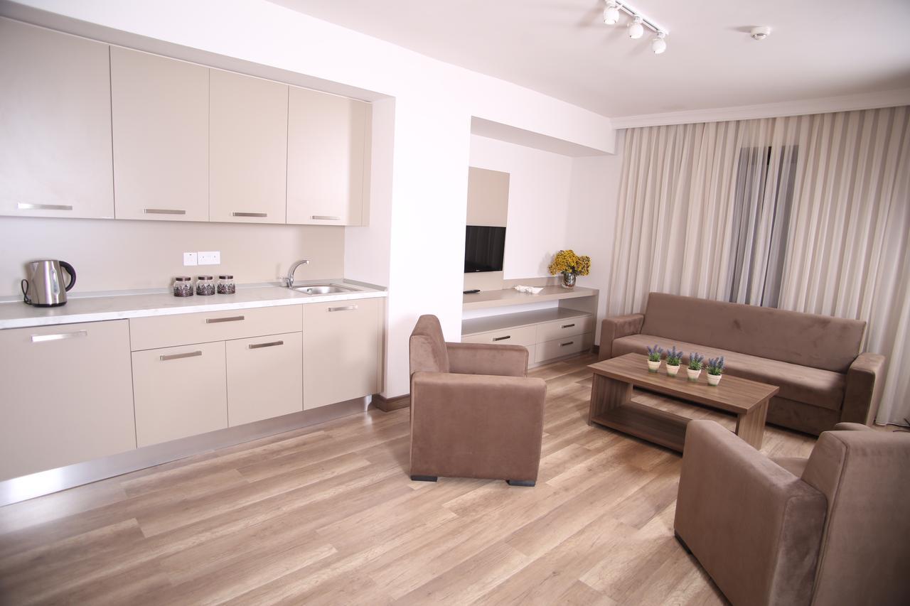 Lavanta Residence ไคริเนีย ภายนอก รูปภาพ